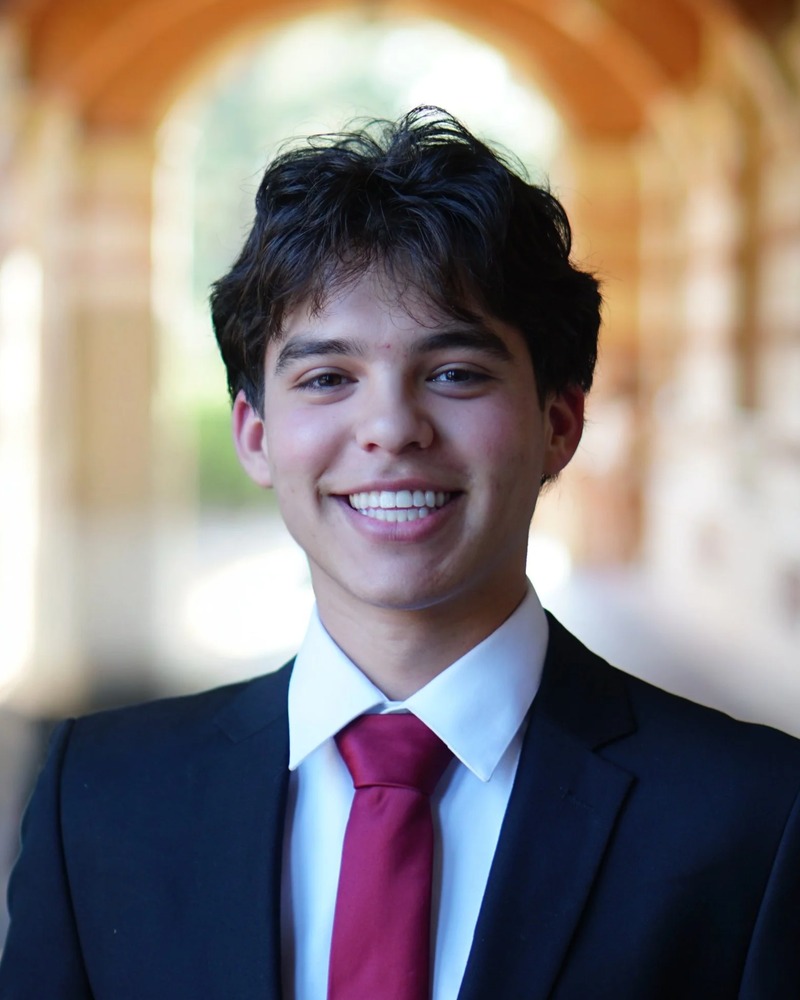 Headshot — Paul Thomsak